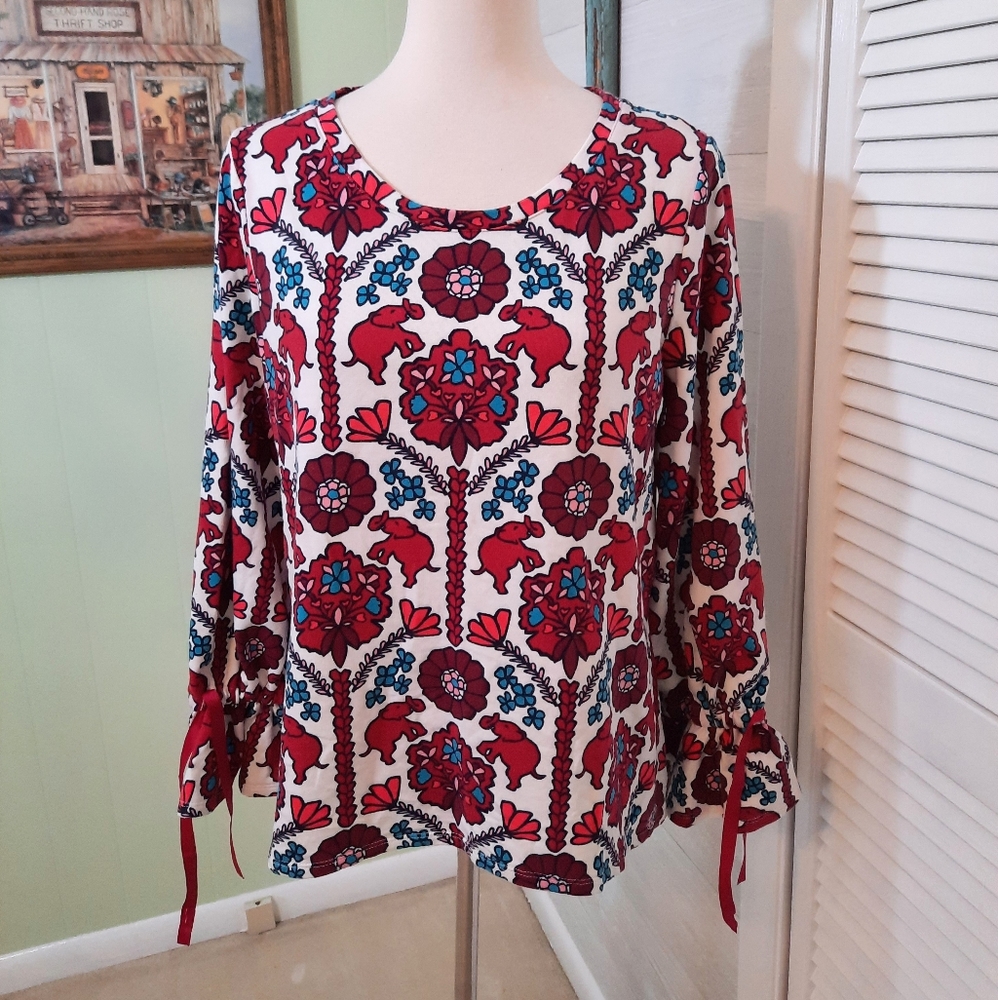 Crown & Ivy elephant bell sleeve top blouse Medium *D6